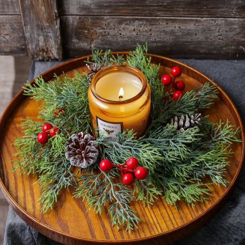 Artificial Christmas Wreath with Berries and Pinecones, Front Door Decor